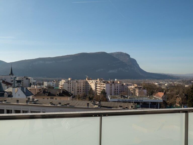 Annemasse – A 2 pas de la Suisse
